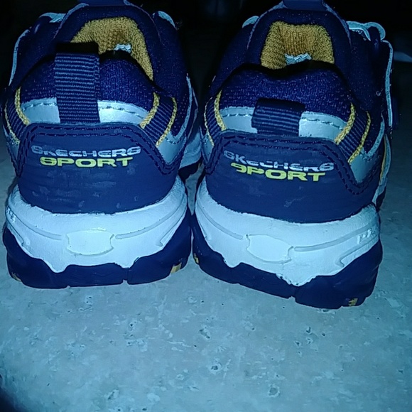 #589 Skechers L-tech. S lights. Baby boy Size:3 - Picture 6 of 6